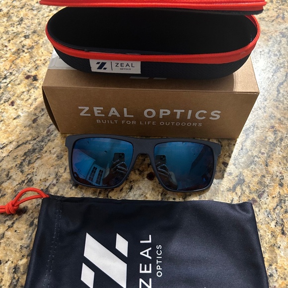 Zeal Sunglasses - Picture 1 of 4